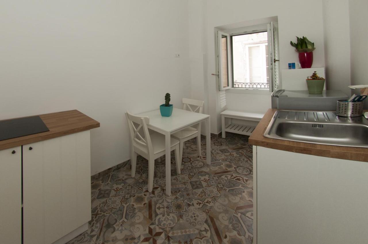 La Serva Padrona Taranto Esterno foto