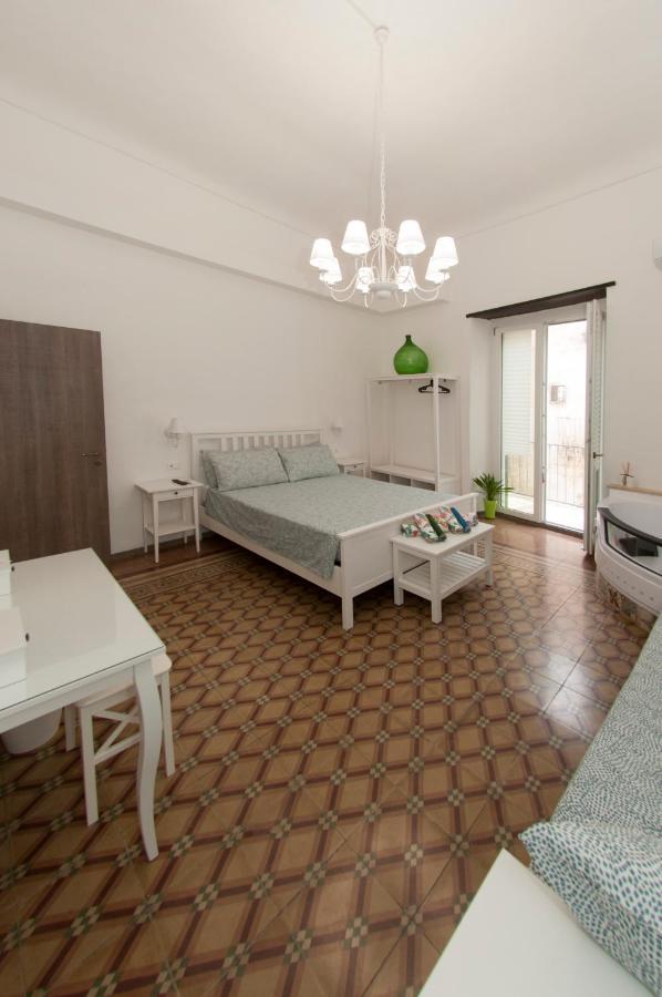 La Serva Padrona Taranto Esterno foto