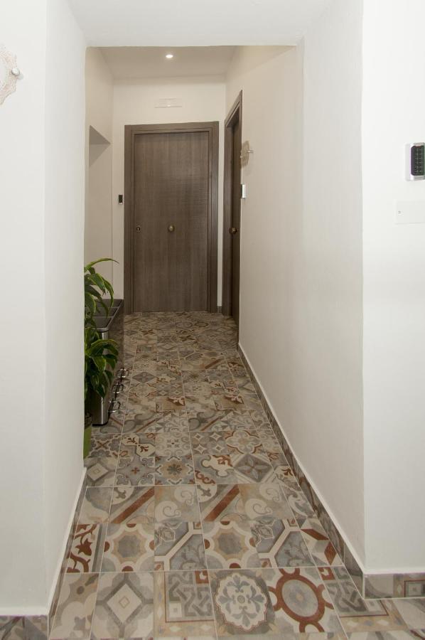 La Serva Padrona Taranto Esterno foto