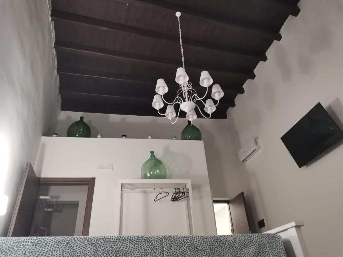 La Serva Padrona Taranto Esterno foto